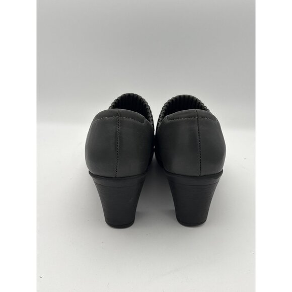 Women’s Clark’s Size 7 Dark Gray Leather Heeled Loafers - Picture 3 of 6